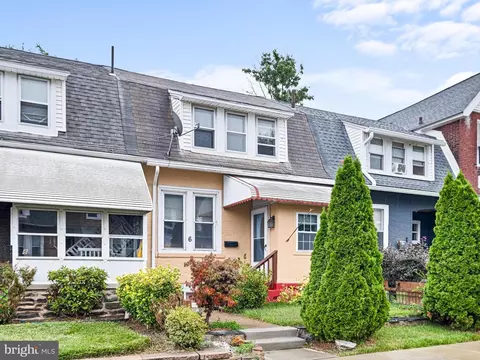 6 Cedar St, Marcus Hook, PA 19061 photo 1