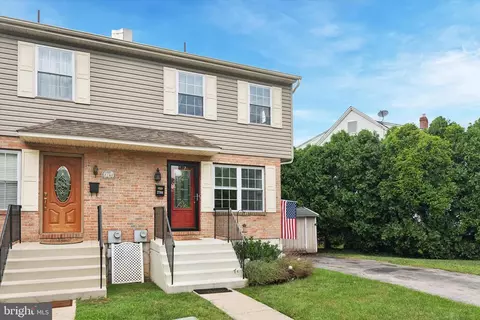 2704 Saint Marys Rd, Ardmore, PA 19003
