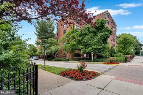 80 W Baltimore Ave #C404, Lansdowne, PA 19050