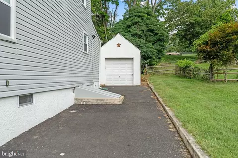 Exterior - 1828 Peach St, Boothwyn, PA 19061 photo 7 of 7