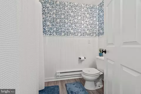 Bath - 1828 Peach St, Boothwyn, PA 19061 photo 2 of 5