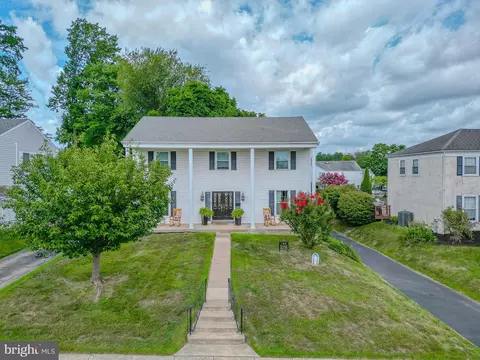 120 Grandview Rd, Springfield, PA 19064