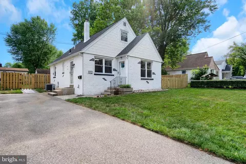 102 Moore Rd, Wallingford, PA 19086