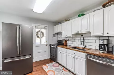 102 Moore Rd, Wallingford, PA 19086 photo 4