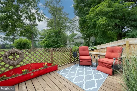 Exterior - 222 Highland Ave, Wayne, PA 19087 photo 4 of 8