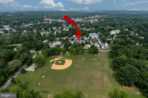 View/Area - 222 Highland Ave, Wayne, PA 19087 photo 4 of 7