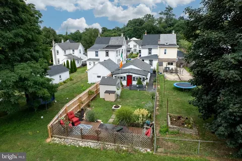 View/Area - 222 Highland Ave, Wayne, PA 19087 photo 1 of 7