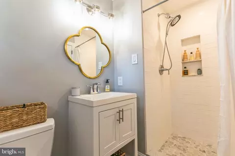 Bath - 446 Conard Dr, Springfield, PA 19064 photo 1 of 1