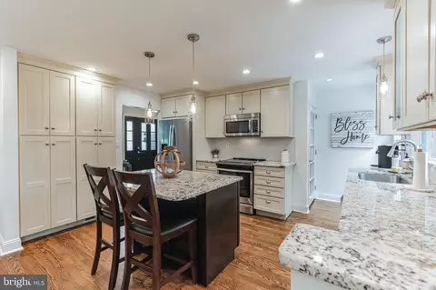 Kitchen - 446 Conard Dr, Springfield, PA 19064 photo 6 of 7