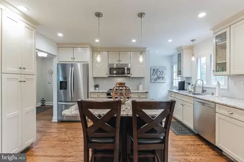Kitchen - 446 Conard Dr, Springfield, PA 19064 photo 5 of 7