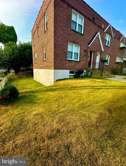 1200 Lawrence Ave, Crum Lynne, PA 19022