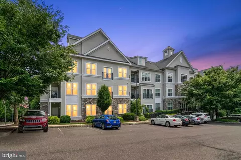 6201 Lydia Hollow Dr, Glen Mills, PA 19342
