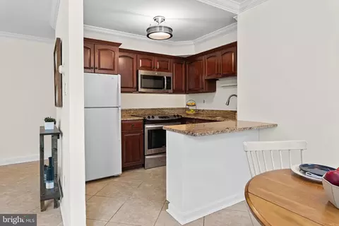 Kitchen - 412 N Wayne Ave #B1, Wayne, PA 19087 photo 1 of 1