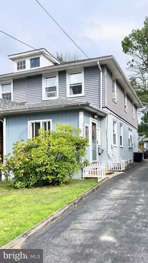 3214 Marshall Rd, Drexel Hill, PA 19026