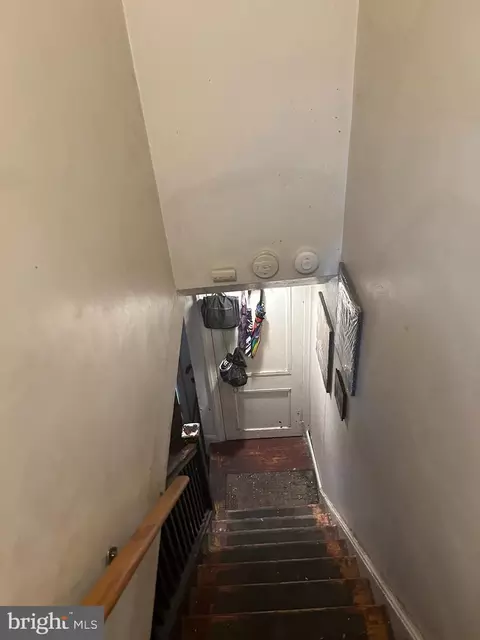 Entry Way - 573 Snowden Rd, Upper Darby, PA 19082 photo 3 of 3