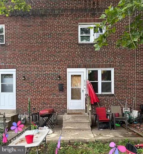 573 Snowden Rd, Upper Darby, PA 19082