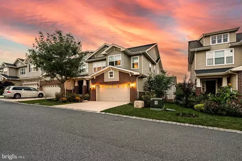 509 Drayton Way, Glen Mills, PA 19342