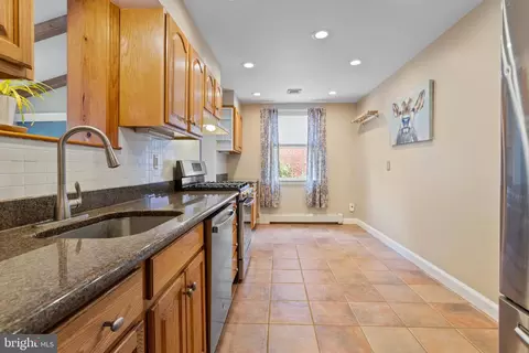 448 E Thomson Ave, Springfield, PA 19064 photo 11