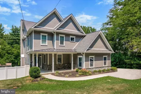 186 Marple Rd, Broomall, PA 19008