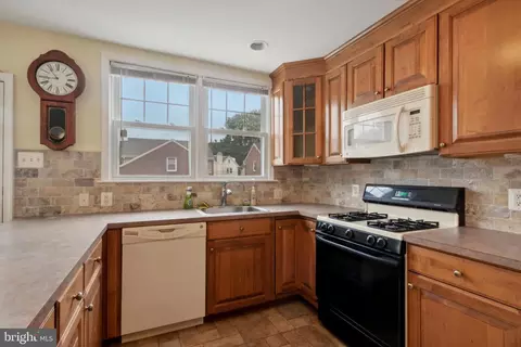 27 Wayne Ave, Springfield, PA 19064 photo 10