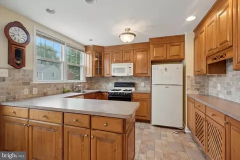 27 Wayne Ave, Springfield, PA 19064 photo 7