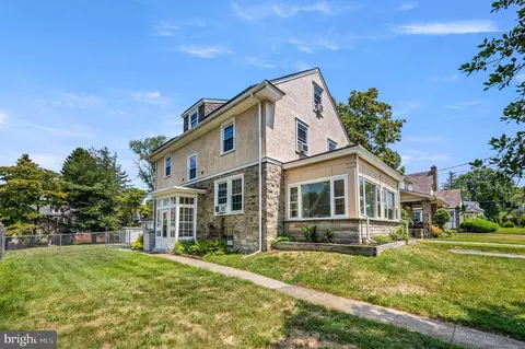 655 Aronimink Pl, Drexel Hill, PA 19026