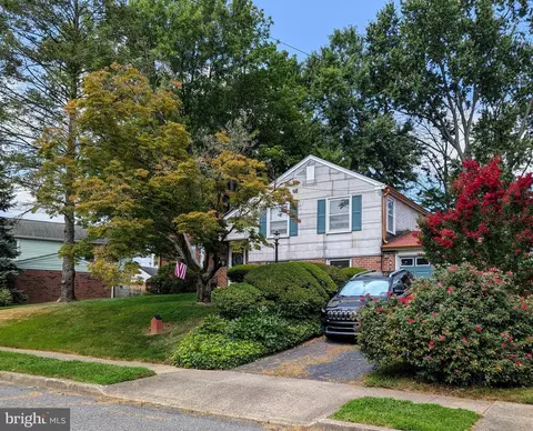 412 N Gray St, Brookhaven, PA 19015