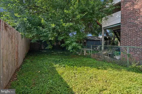 Exterior - 17 Marshall Ave, Marcus Hook, PA 19061 photo 3 of 4