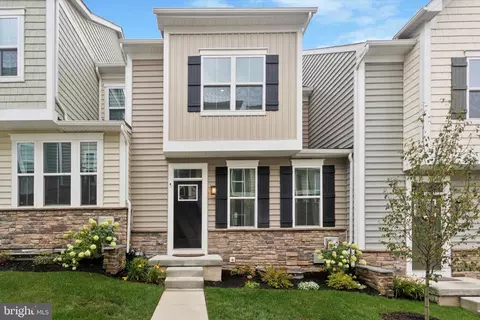 218 Avalon Dr, Media, PA 19063