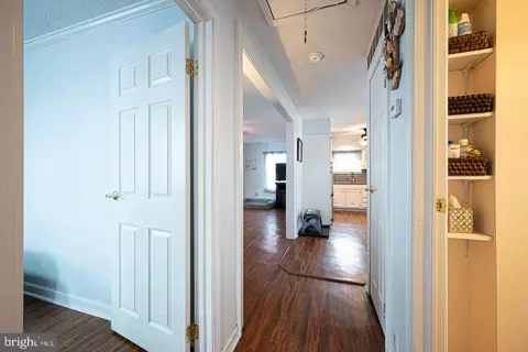 Entry Way - 120 Edward St, Marcus Hook, PA 19061 photo 2 of 2