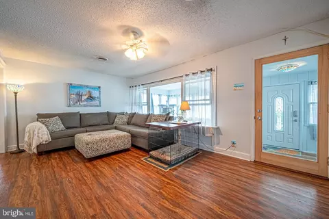 Living - 120 Edward St, Marcus Hook, PA 19061 photo 1 of 3