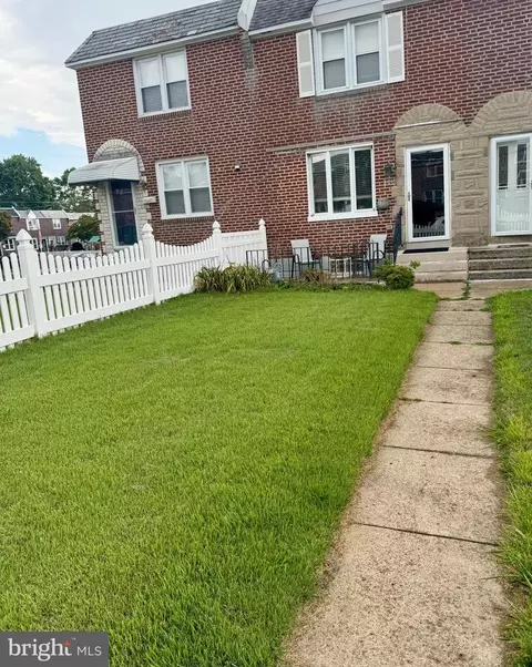 293 N Oak Ave, Clifton Heights, PA 19018