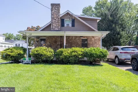 13 Beech Ave, Aldan, PA 19018