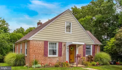 130 Taylor Ave, Woodlyn, PA 19094