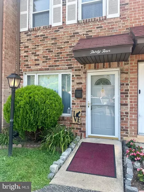 34 Park Vallei Ln #34, Brookhaven, PA 19015