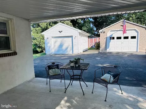 Exterior - 2867 Larkin Rd, Ogden, PA 19061 photo 2 of 3