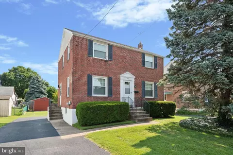 114 Ohio Ave, Folsom, PA 19033