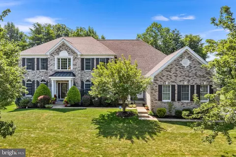 6 Hudson Way, Garnet Valley, PA 19060