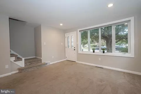 Living - 427 Wayne Ave, Springfield, PA 19064 photo 1 of 10