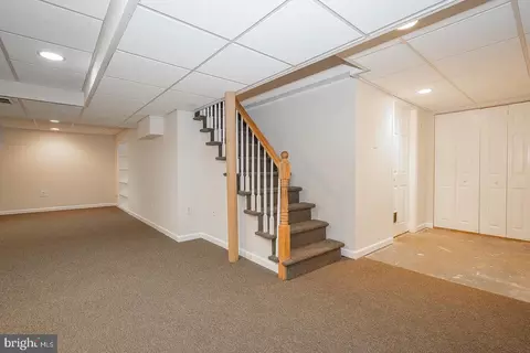 Entry Way - 427 Wayne Ave, Springfield, PA 19064 photo 6 of 7