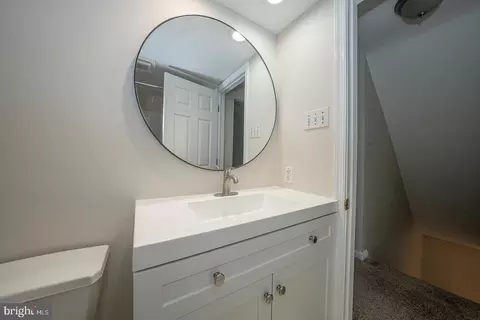 Entry Way - 427 Wayne Ave, Springfield, PA 19064 photo 5 of 7