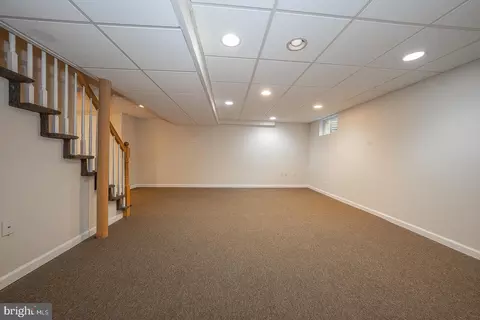 Living - 427 Wayne Ave, Springfield, PA 19064 photo 10 of 10