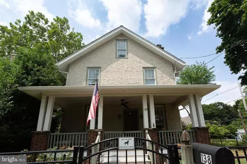 Exterior - 138 Chamounix Rd, Wayne, PA 19087 photo 3 of 11