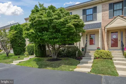 334 Scola Rd, Brookhaven, PA 19015