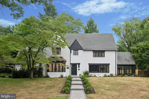 660 Parrish Rd, Swarthmore, PA 19081