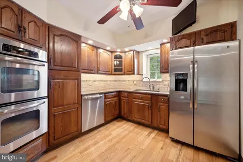 Kitchen - 7108 Wayne Ave, Upper Darby, PA 19082 photo 1 of 1