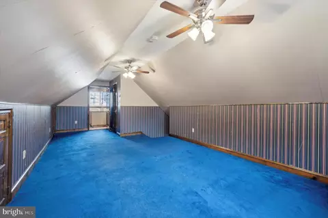 Entry Way - 7108 Wayne Ave, Upper Darby, PA 19082 photo 4 of 5