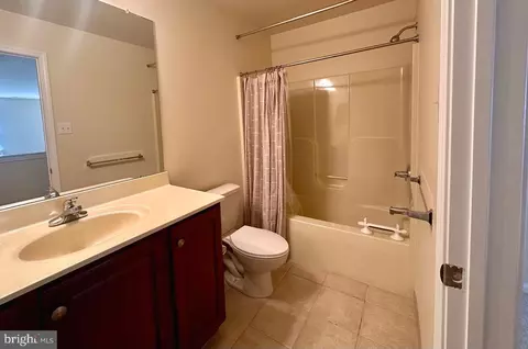 49 Dresner Cir, Ogden, PA 19061 photo 16