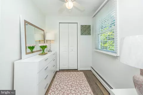 Bedroom - 516 Arbordale Rd, Wayne, PA 19087 photo 6 of 9