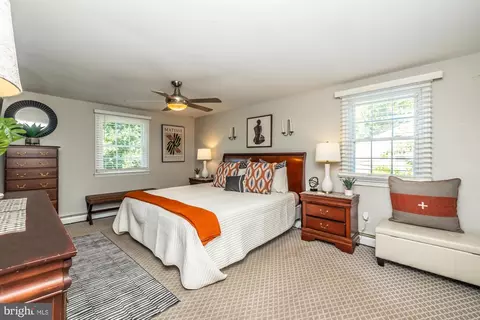 Bedroom - 516 Arbordale Rd, Wayne, PA 19087 photo 1 of 9